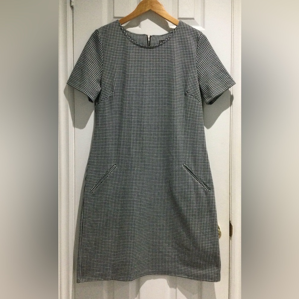 Suzy Shier Chic Gray And Black Houndstooth Mini Dress - Picture 2 of 8